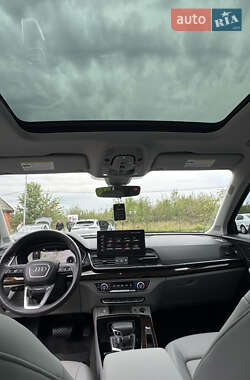 Внедорожник / Кроссовер Audi Q5 2022 в 