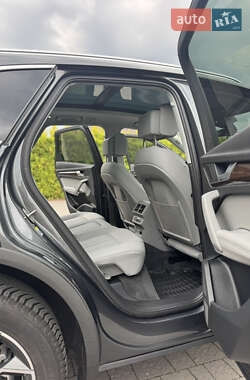 Внедорожник / Кроссовер Audi Q5 2022 в 
