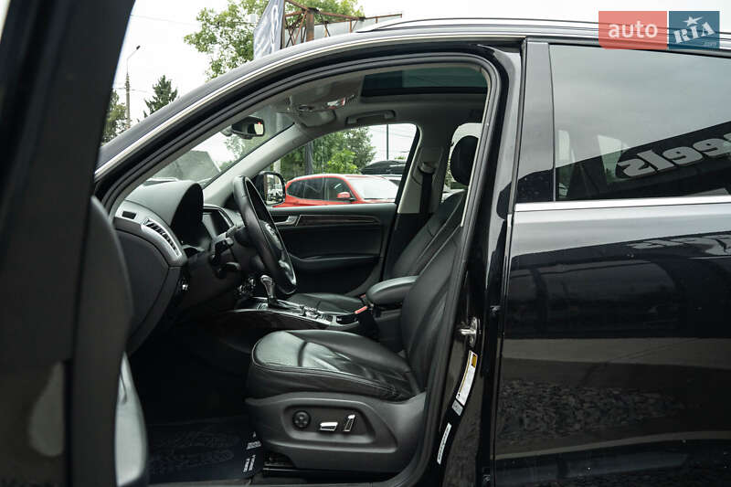 Позашляховик / Кросовер Audi Q5 2012 в Чернівцях