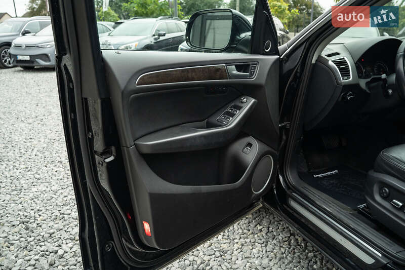 Позашляховик / Кросовер Audi Q5 2012 в Чернівцях