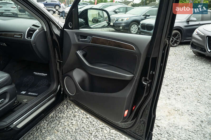 Позашляховик / Кросовер Audi Q5 2012 в Чернівцях