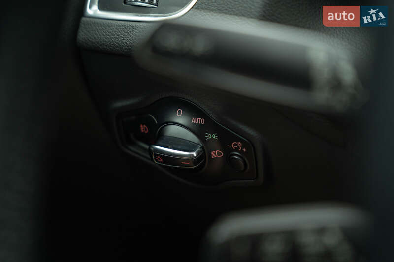 Позашляховик / Кросовер Audi Q5 2012 в Чернівцях