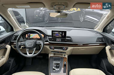 Позашляховик / Кросовер Audi Q5 2017 в 