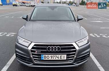 Внедорожник / Кроссовер Audi Q5 2017 в 