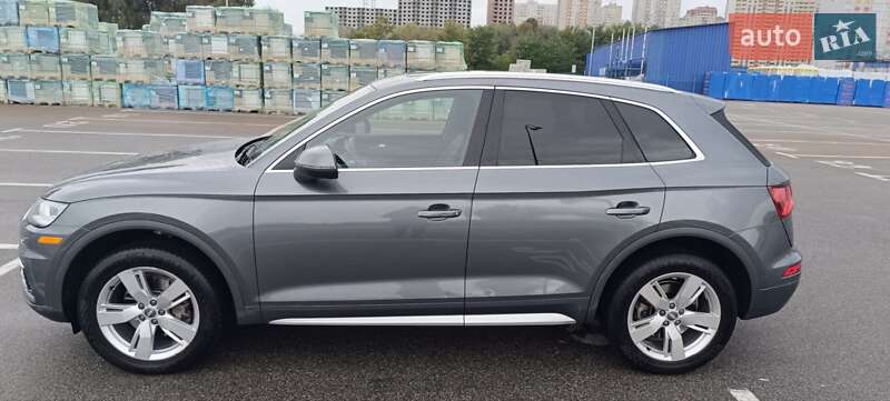 Позашляховик / Кросовер Audi Q5 2017 в Києві