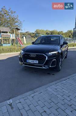 Позашляховик / Кросовер Audi Q5 2021 в 