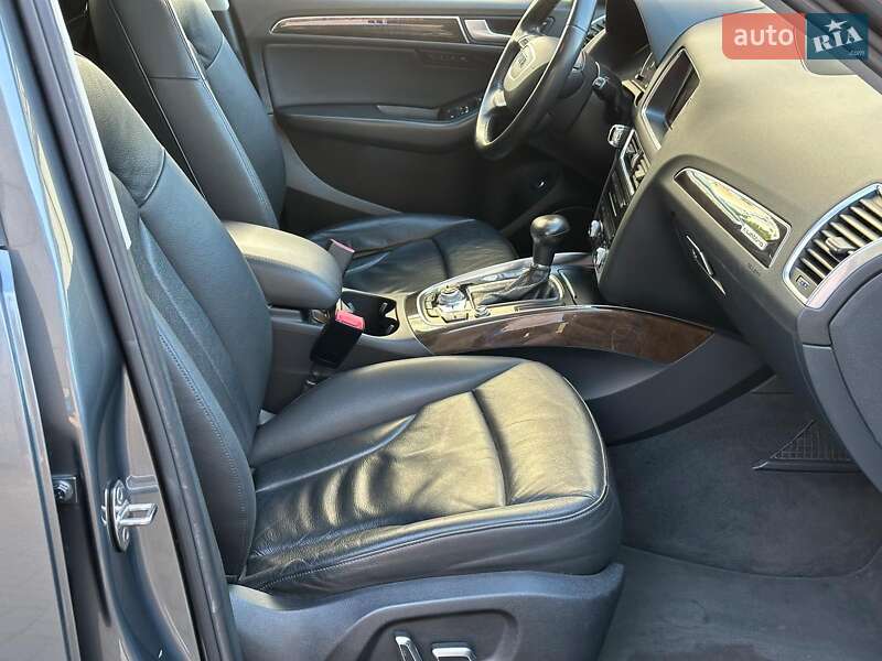 Позашляховик / Кросовер Audi Q5 2013 в Одесі