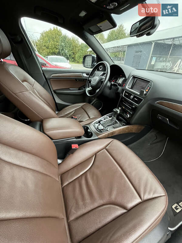 Позашляховик / Кросовер Audi Q5 2013 в Львові