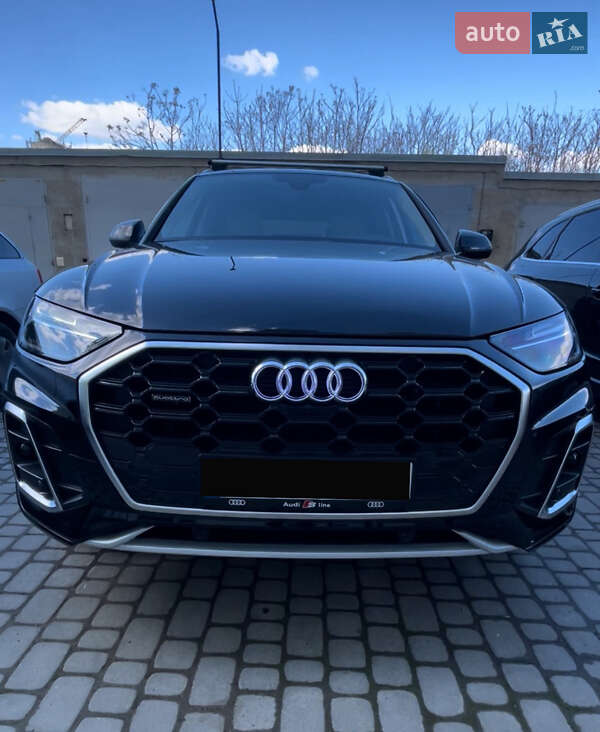 Внедорожник / Кроссовер Audi Q5 2023 в 