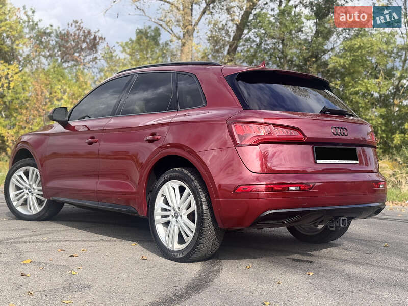 Внедорожник / Кроссовер Audi Q5 2018 в Львове