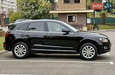 Внедорожник / Кроссовер Audi Q5 2015 в 