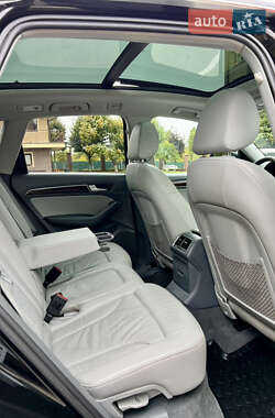 Внедорожник / Кроссовер Audi Q5 2015 в 