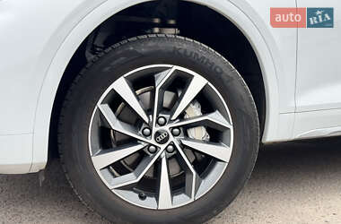 Внедорожник / Кроссовер Audi Q5 2022 в 