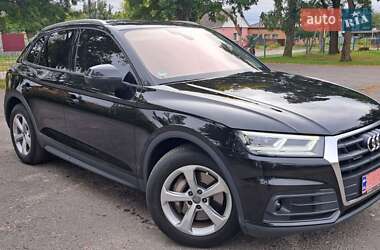 Позашляховик / Кросовер Audi Q5 2020 в 