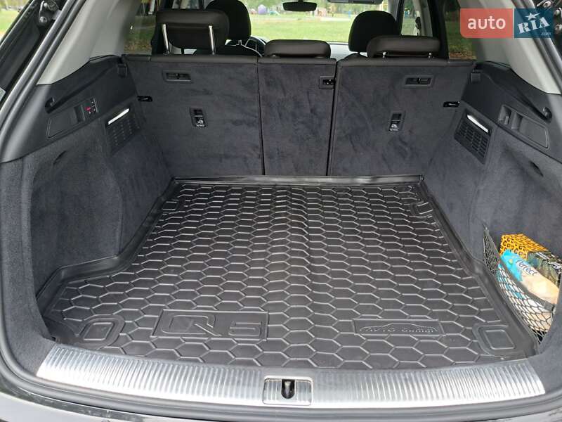Внедорожник / Кроссовер Audi Q5 2020 в Полтаве
