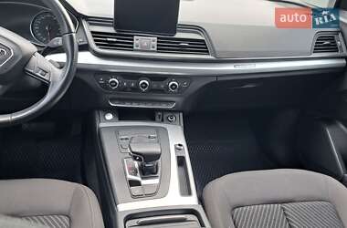 Позашляховик / Кросовер Audi Q5 2020 в 