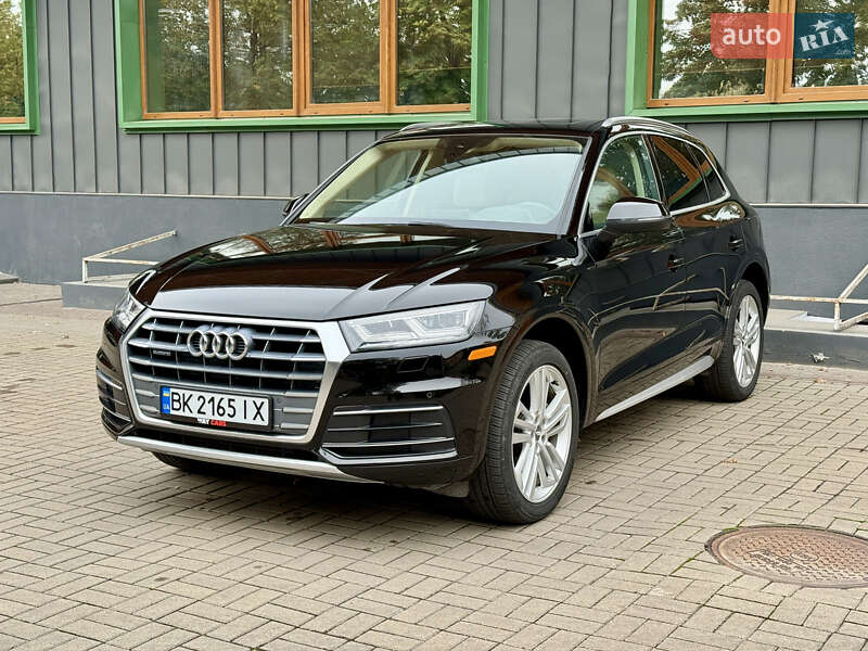 Внедорожник / Кроссовер Audi Q5 2018 в Ровно