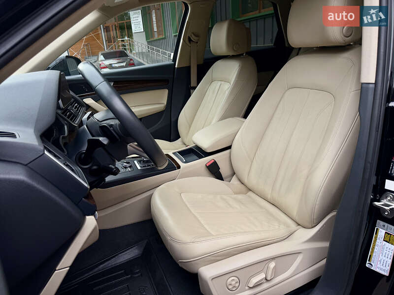 Внедорожник / Кроссовер Audi Q5 2018 в Ровно
