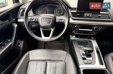 Внедорожник / Кроссовер Audi Q5 2018 в 