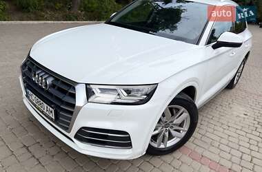 Внедорожник / Кроссовер Audi Q5 2018 в 