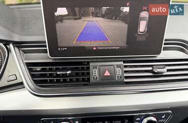 Внедорожник / Кроссовер Audi Q5 2018 в 