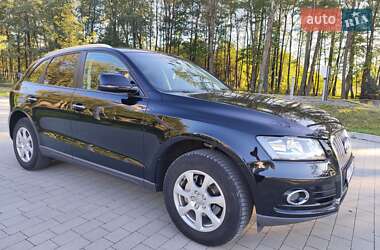 Внедорожник / Кроссовер Audi Q5 2016 в 