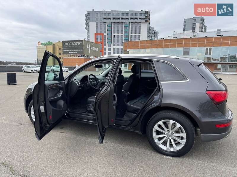 Позашляховик / Кросовер Audi Q5 2014 в Києві