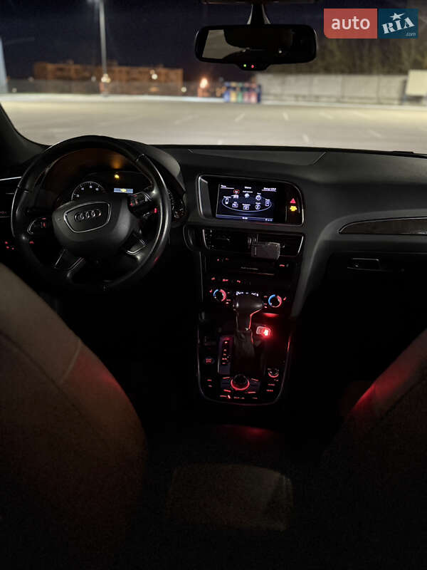 Внедорожник / Кроссовер Audi Q5 2013 в Харькове