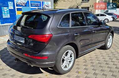 Внедорожник / Кроссовер Audi Q5 2015 в 