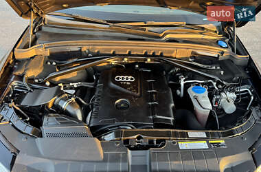 Внедорожник / Кроссовер Audi Q5 2015 в 