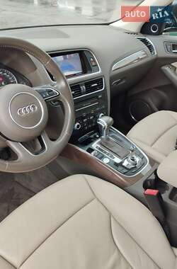 Внедорожник / Кроссовер Audi Q5 2015 в 