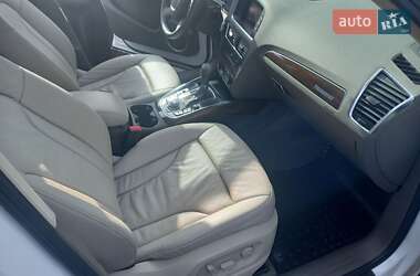 Внедорожник / Кроссовер Audi Q5 2011 в 