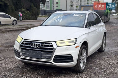 Позашляховик / Кросовер Audi Q5 2018 в Львові