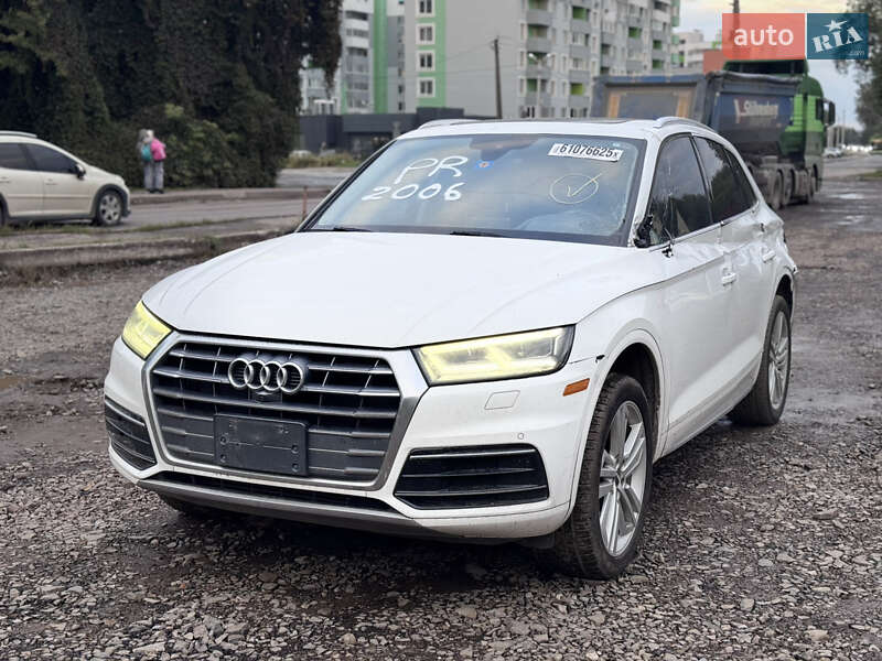 Позашляховик / Кросовер Audi Q5 2018 в Львові