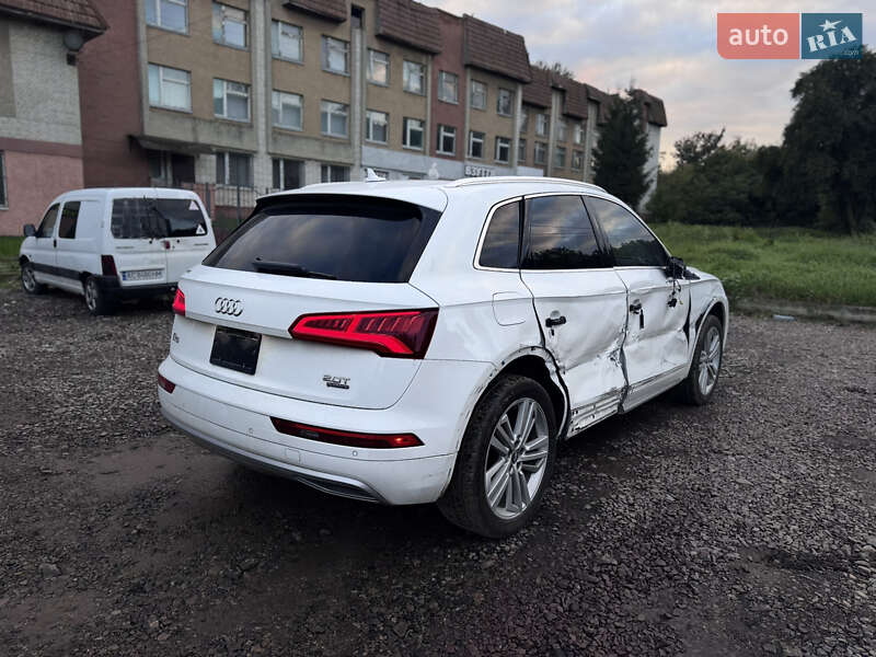Позашляховик / Кросовер Audi Q5 2018 в Львові