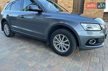 Позашляховик / Кросовер Audi Q5 2015 в 