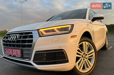 Внедорожник / Кроссовер Audi Q5 2019 в 