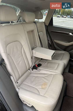 Внедорожник / Кроссовер Audi Q5 2011 в 