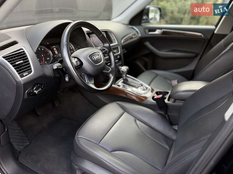 Позашляховик / Кросовер Audi Q5 2015 в Львові