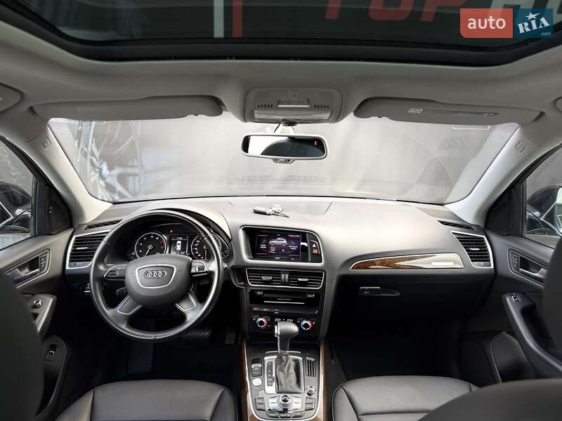 Позашляховик / Кросовер Audi Q5 2015 в Львові