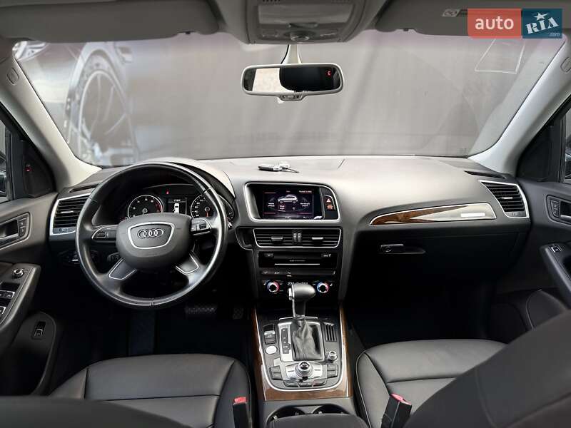 Позашляховик / Кросовер Audi Q5 2015 в Львові