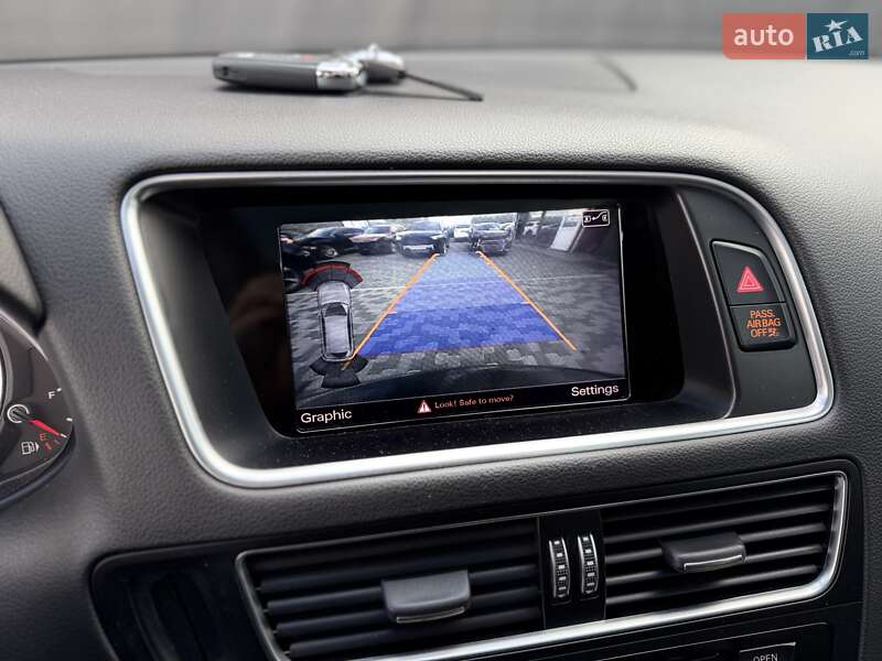 Позашляховик / Кросовер Audi Q5 2015 в Львові