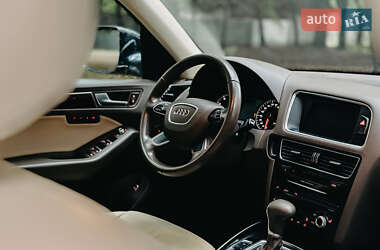 Позашляховик / Кросовер Audi Q5 2013 в 