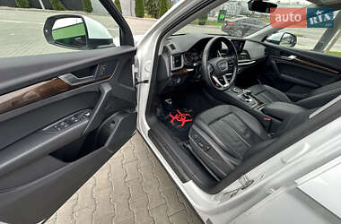 Позашляховик / Кросовер Audi Q5 2019 в 