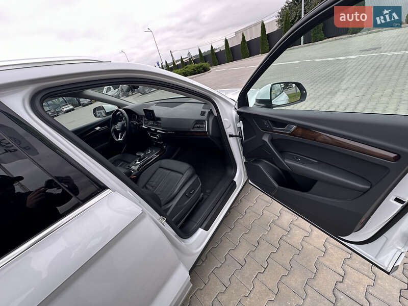 Внедорожник / Кроссовер Audi Q5 2019 в Тернополе фото 13 Внедорожник / Кроссовер Audi Q5 2019 в Тернополе