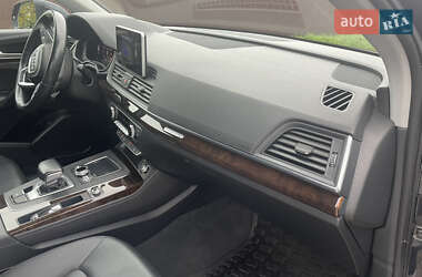 Внедорожник / Кроссовер Audi Q5 2019 в 