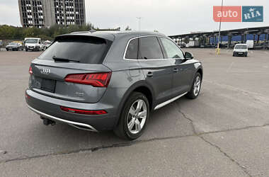Внедорожник / Кроссовер Audi Q5 2017 в 