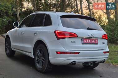 Внедорожник / Кроссовер Audi Q5 2015 в 