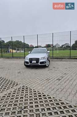 Позашляховик / Кросовер Audi Q5 2016 в 