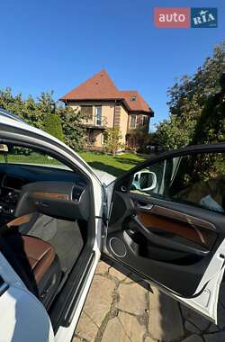 Внедорожник / Кроссовер Audi Q5 2013 в 